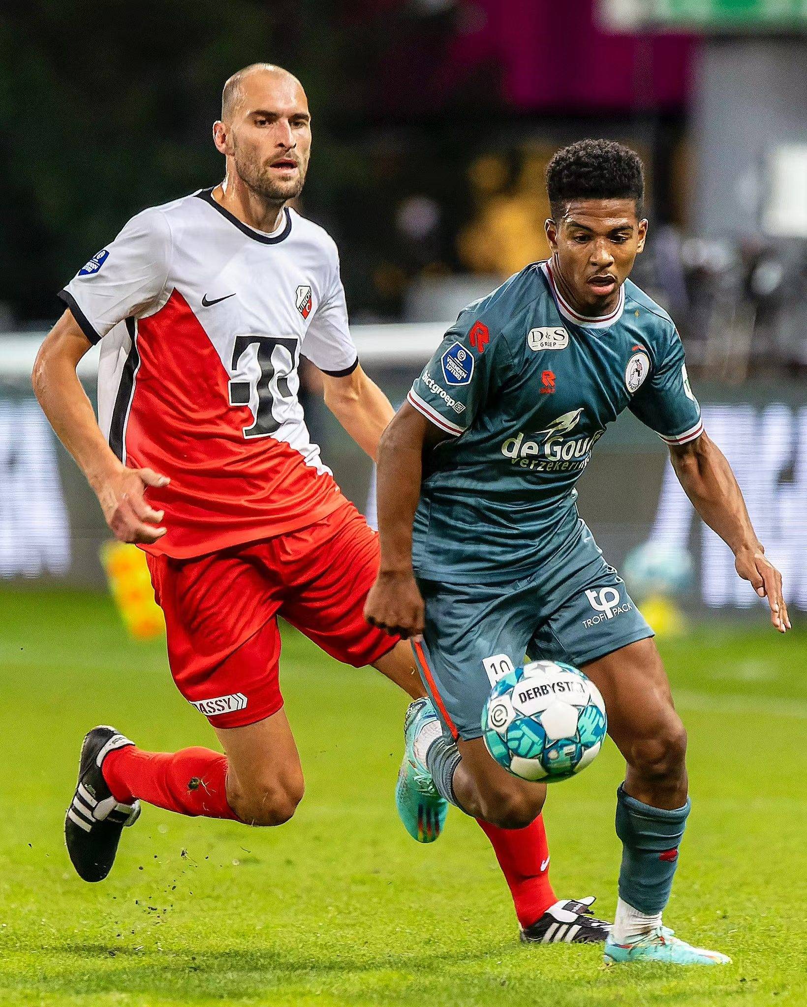 强的防守和 强的防守和